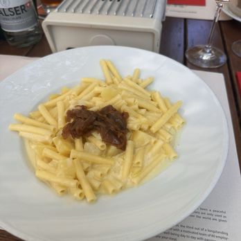 Zeughauskeller - Swiss Food Near Me - Zürich, ZH