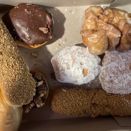 Donuts all the filled ones are filled with an icing like center but somehow not overly sweet. Highly recommend! Donuts all the filled ones are filled with an icing like center but somehow not overly sweet. Highly recommend!