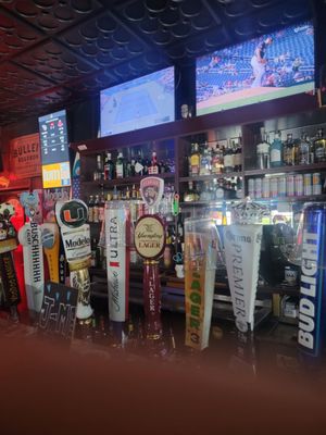 Blondies Sports Bar by null