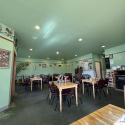 Roosters Crow Cafe - Inside