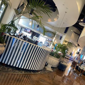 Catch 31 Fishhouse and Bar - Interior - Bars Near Me - Virginia Beach, Virginia Catch 31 Fishhouse and Bar - Interior - Bars Near Me - Virginia Beach, Virginia