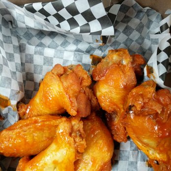 Wing Snob - Buffalo wings - Chicken Wings Near Me - Madison Heights, Michigan