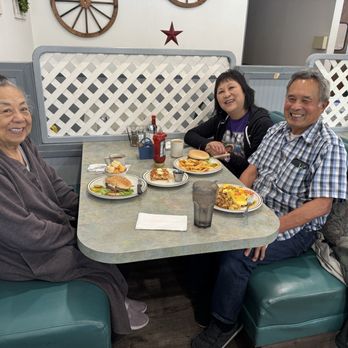 Country Waffles - Cozy booths - Breakfast & Brunch Near Me - Hayward, California Country Waffles - Cozy booths - Breakfast & Brunch Near Me - Hayward, California