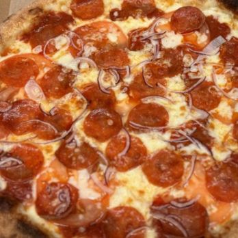 Amazona's Pizza - Take a look at this pizza pepperoni take crust juicy and has a good flavor I love me a good tasting Pizza that's thick crust - Pizza Near Me - Oakland, California Amazona's Pizza - Take a look at this pizza pepperoni take crust juicy and has a good flavor I love me a good tasting Pizza that's thick crust - Pizza Near Me - Oakland, California