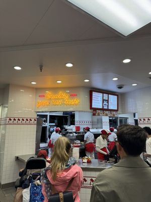 In-N-Out Burger by null