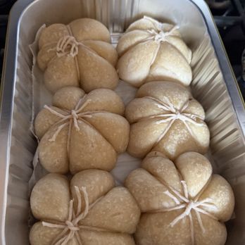 Rose Ella’s Bakery - cute pumpkin shaped dinner rolls - Desserts Near Me