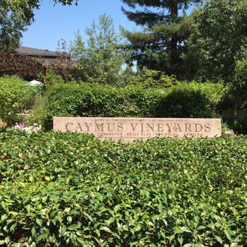 Caymus Vineyards - Wineries Near Me - Rutherford, California