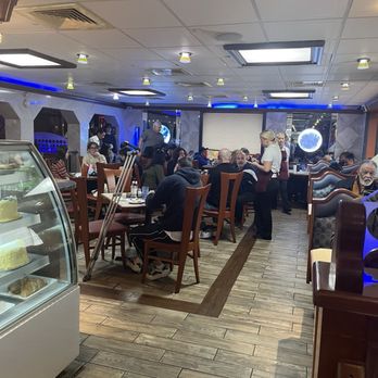Somerset Diner - Sunday morning! Packed! - Diners Near Me - Somerset, New Jersey Somerset Diner - Sunday morning! Packed! - Diners Near Me - Somerset, New Jersey