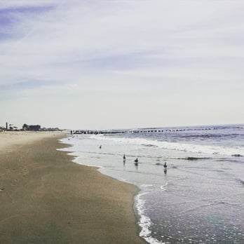 Jacob Riis Park - Weekday beaching (7/29). - Beaches Near Me - Far Rockaway, New York Jacob Riis Park - Weekday beaching (7/29). - Beaches Near Me - Far Rockaway, New York
