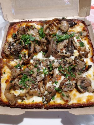 Steel Pan Pizza by null