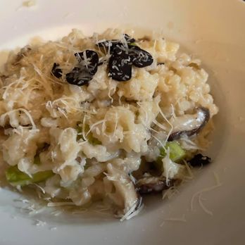 Mi Piace - Wild Mushroom, Black Truffe Risotto on DineLA Restaurant Week menu. A complete gummy, mushy mess. - Italian Near Me - Pasadena, California Mi Piace - Wild Mushroom, Black Truffe Risotto on DineLA Restaurant Week menu. A complete gummy, mushy mess. - Italian Near Me - Pasadena, California