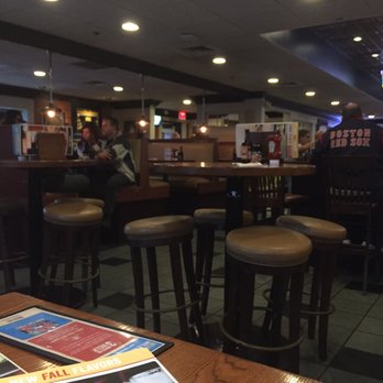99 Restaurants - Ninety Nine Restaurant of Bridgewater -- Campus Plaza : 233 Broad Street, Bridgewater             Interior - Pubs Near Me - Bridgewater, Massachusetts