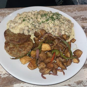 Toast Kitchen & Bar - Biscuits & gravy - Breakfast & Brunch Near Me - Brea, California Toast Kitchen & Bar - Biscuits & gravy - Breakfast & Brunch Near Me - Brea, California
