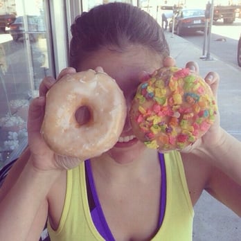 Grandview Bakery - Yes, I'm in workout gear. Yes, I ran to the bakery. Yes, those donuts are as big as my face. Yes, I ate both of them. - Bakeries Near Me - Pittsburgh, Pennsylvania Grandview Bakery - Yes, I'm in workout gear. Yes, I ran to the bakery. Yes, those donuts are as big as my face. Yes, I ate both of them. - Bakeries Near Me - Pittsburgh, Pennsylvania