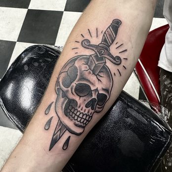 Ponderosa Tattoo - Tattoo Near Me - Vacaville, California Ponderosa Tattoo - Tattoo Near Me - Vacaville, California