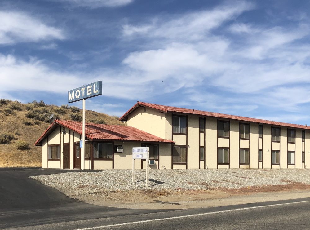 GOLDEN HILLS MOTEL Updated September 2024 22561 Woodford Tehachapi
