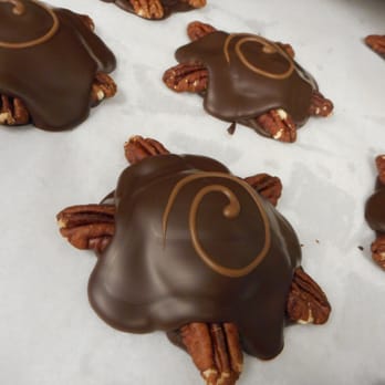 Lift Chocolate - Caramel Pecan Turtles.
Concertos makes their own caramel with NO CORN SYRUP. - Desserts Near Me - Lafayette, Colorado