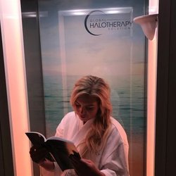 VIVE Float Studio - Halo Therapy