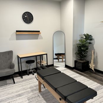 Champagne Chiropractic - Chiropractors Near Me - Denver, Colorado Champagne Chiropractic - Chiropractors Near Me - Denver, Colorado