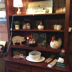Moose and Annie Mercantile - Antiques, Gifts, and Home Decor