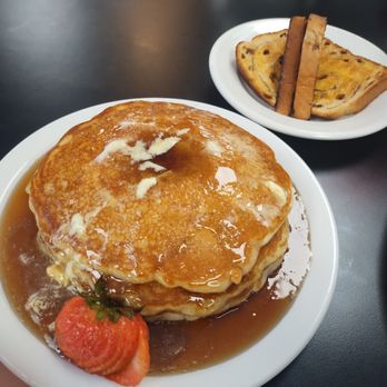 Jenny’s Diner - 3 hotcakes and Cinnamon toast with butter - Diners Near Me - Columbus, Ohio Jenny’s Diner - 3 hotcakes and Cinnamon toast with butter - Diners Near Me - Columbus, Ohio