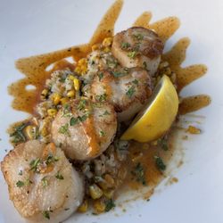 Jules' Salty Grub & Island Pub - Scallops