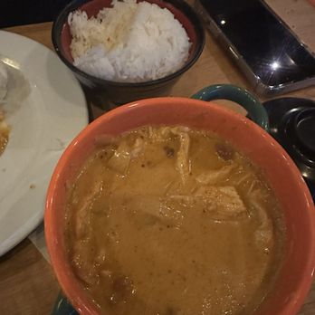 Basil Thai Cuisine - Curry chicken - Thai Near Me - Charlotte, North Carolina Basil Thai Cuisine - Curry chicken - Thai Near Me - Charlotte, North Carolina