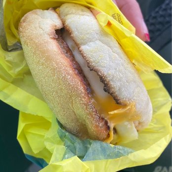McDonald's - Fast Food Near Me - Lathrop, California