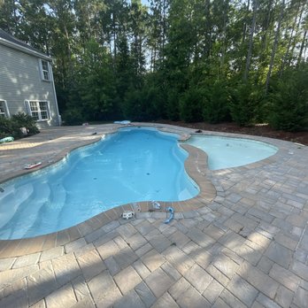 Hampstead Pool & Spa - Custom tanning ledge - Hot Tub & Pool Near Me - Hampstead, North Carolina