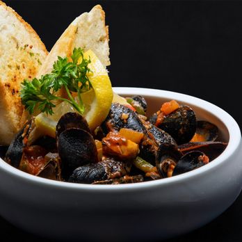 Upper Beaches Bourbon House - Cajun/Creole Near Me - Scarborough, Ontario