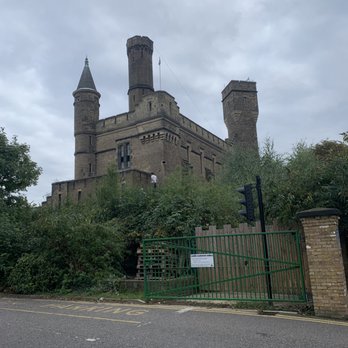 The Castle Climbing Centre - Climbing Near Me - London, XGL