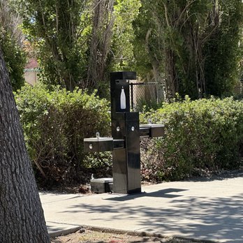 Bethany Park - Water bottle refill station & fountain - Parks Near Me - Tracy, California