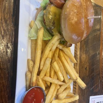 Burg and Barrel - Spicy avocado burger - Burgers Near Me - Overland Park, Kansas Burg and Barrel - Spicy avocado burger - Burgers Near Me - Overland Park, Kansas