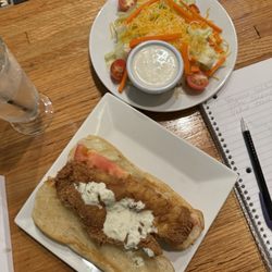 Floyd's Pub - Fish sandwich and salad