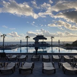 Daytona Inn Beach Resort