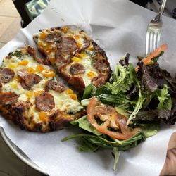 Kaktus Brewing - Quacker - Sweet hoisin sauce with Duck sausage, bell peppers and spinach.
