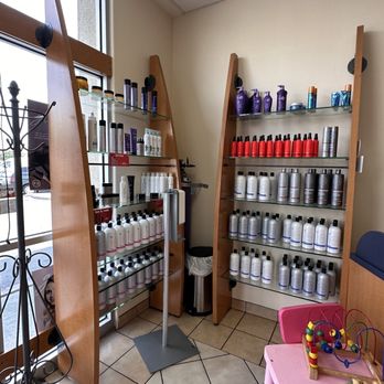 Fantastic Sams - Hair Salons Near Me - Santa Monica, California Fantastic Sams - Hair Salons Near Me - Santa Monica, California