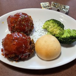 Windmill Grill - Meatloaf. I don't eat potatoes. The steamed broccoli was very good.