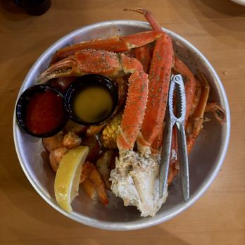 Shakas Beach Bar & Grill - Fish & Chips Near Me - Nags Head, North Carolina