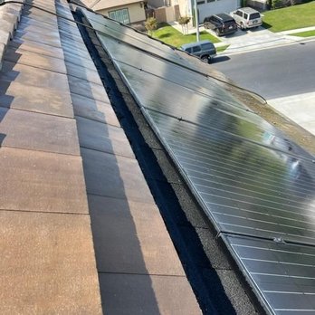 Bright Solar Maintenance - Roof and solar panels after cleaning - Solar Panel Cleaning Near Me Bright Solar Maintenance - Roof and solar panels after cleaning - Solar Panel Cleaning Near Me