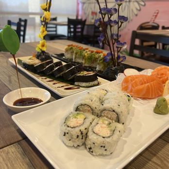 Yummy House - a plate of sushi and a bowl of sauce - Chinese Near Me - Bentonville, Arkansas Yummy House - a plate of sushi and a bowl of sauce - Chinese Near Me - Bentonville, Arkansas