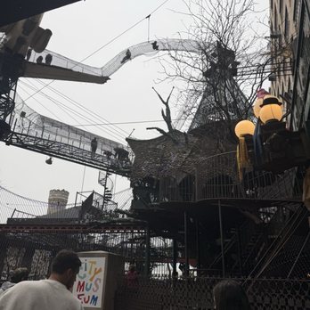 City Museum - Museums Near Me - Saint Louis, Missouri
