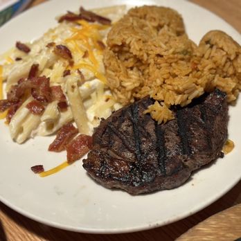 Applebee's Grill + Bar - 8 oz. Top Sirloin - Sports Bars Near Me - Camarillo, California Applebee's Grill + Bar - 8 oz. Top Sirloin - Sports Bars Near Me - Camarillo, California