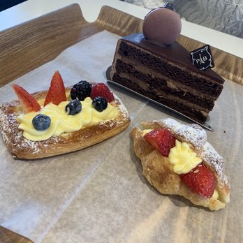Paris Baguette - Coffee & Tea Near Me - Fairfax, Virginia Paris Baguette - Coffee & Tea Near Me - Fairfax, Virginia