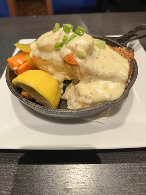 Explorer's Lounge by null