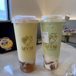 mango smoothie and avocado smoothie mango smoothie and avocado smoothie