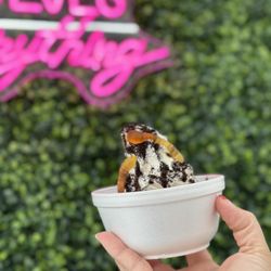 Ella Mae’s Sundaes - Big Worm Ice Cream Sundae