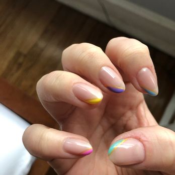 Essential Nail Spa - Nail Salons Near Me - Chicago, Illinois