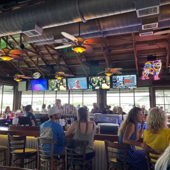 Riverside Cafe - Amazing bar - Sports Bars Near Me - Vero Beach, Florida