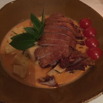 peony lounge - Duck red curry - Vietnamese Near Me - Munich, BY
